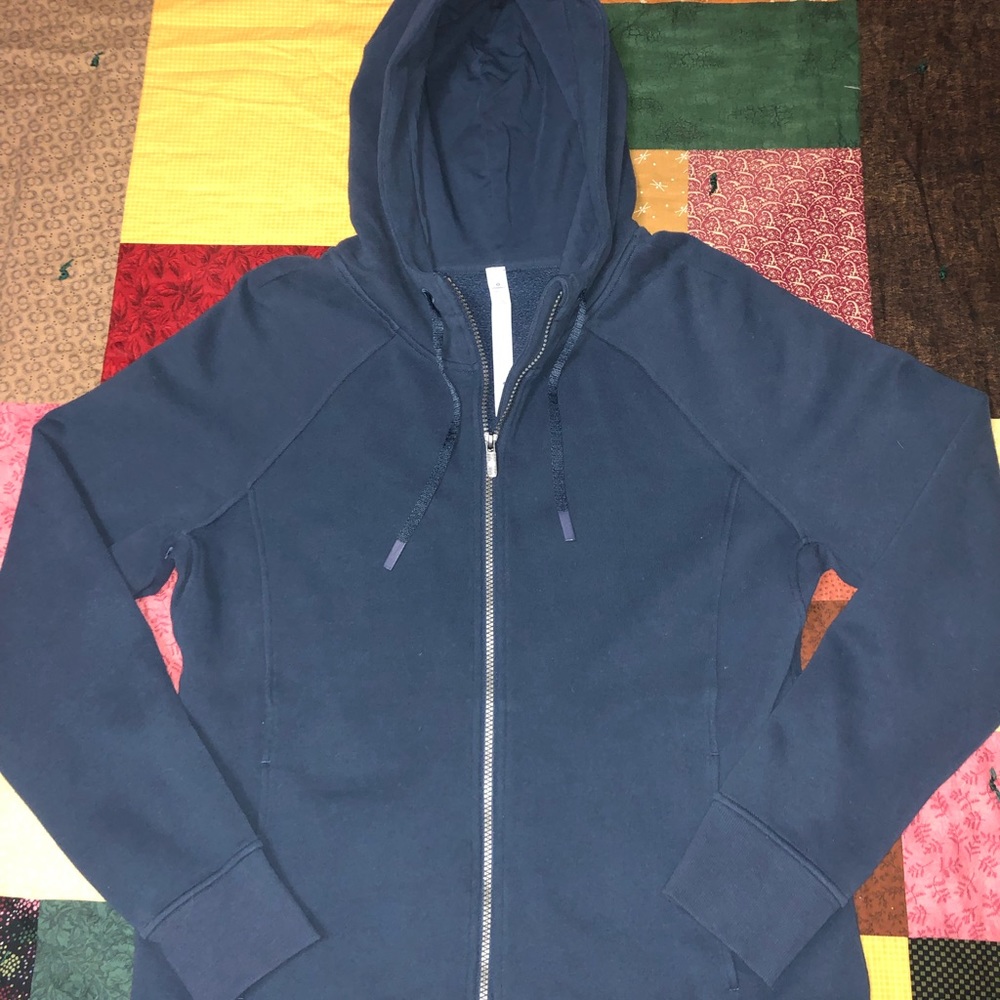 Great condition Lululemon Zip-Up Hoodie! Offer up!